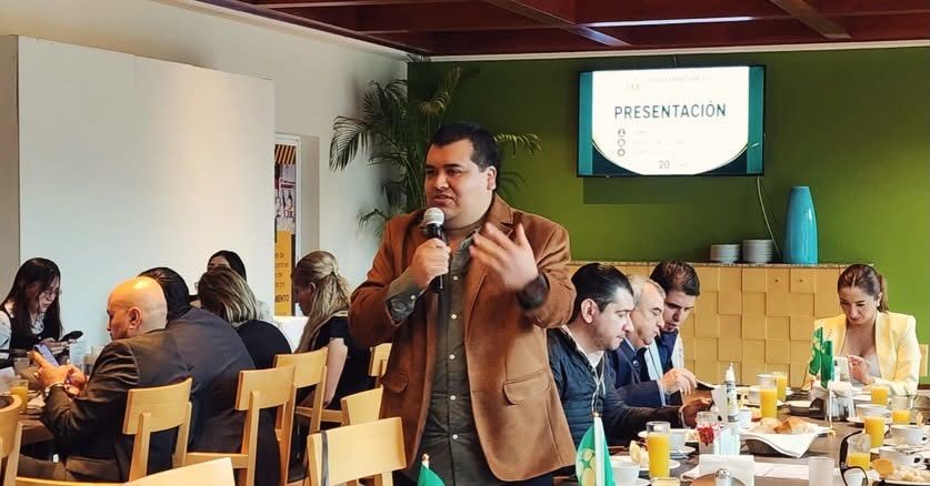 EN Consulting — Presentación ante empresarios y líderes de opinión